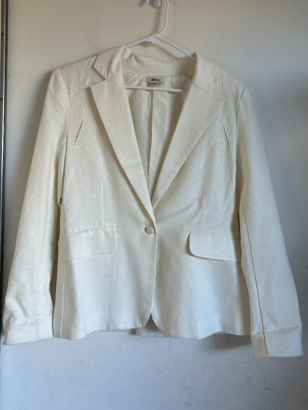 Jason Wu - Off White Linen Blazer with Embroidery